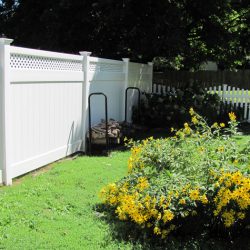 Georgetown White Vinyl Privacy Fence
