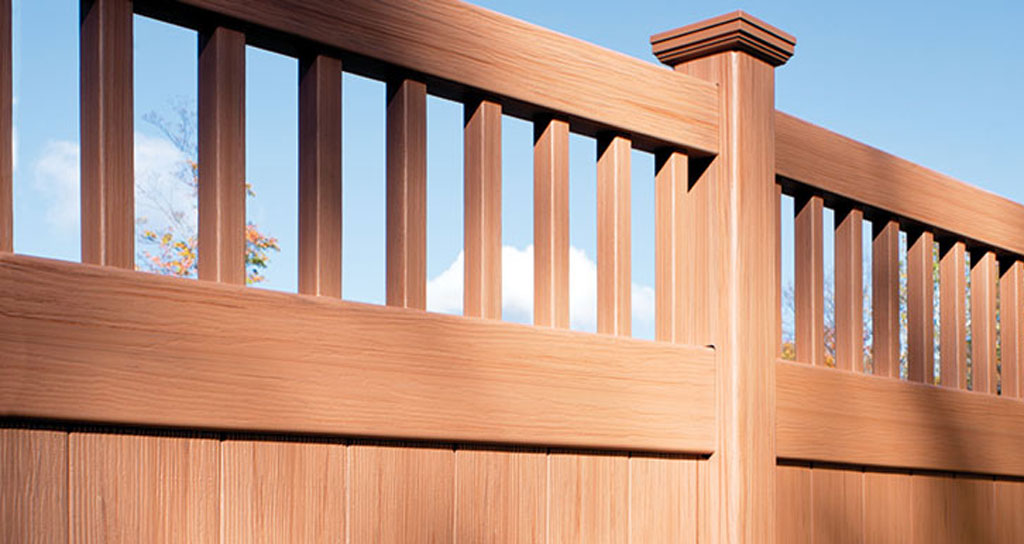 Wood texture vinyl fence for privacy in backyard