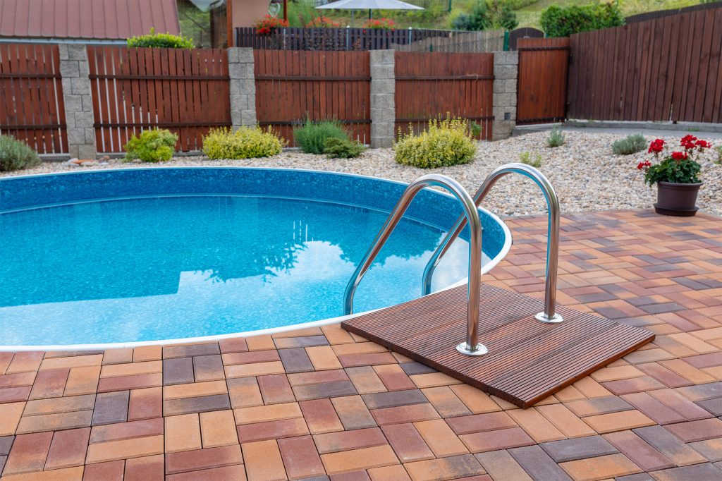 Sleek durable pool fence