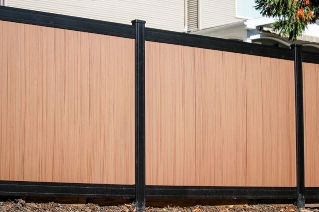 Style Trend: Two-Tone Fence Ideas for Vinyl Fences