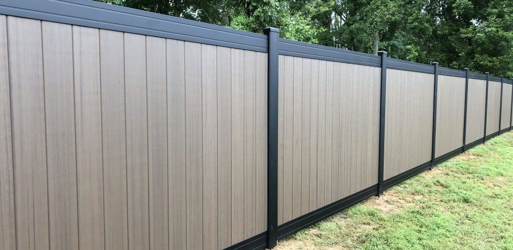 tan and brown privacy fence built by best fence company